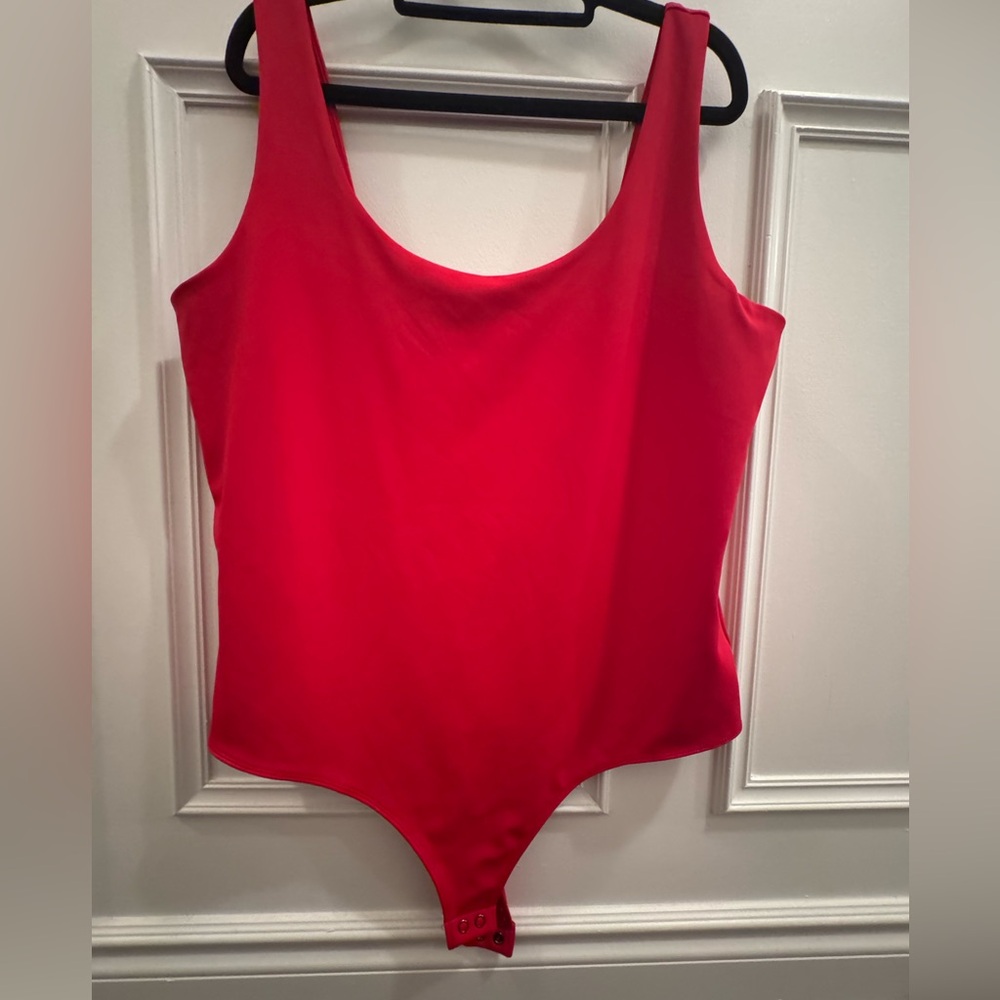 Express Red Thong clasp closure bodysuit - size xl - Picture 2 of 4